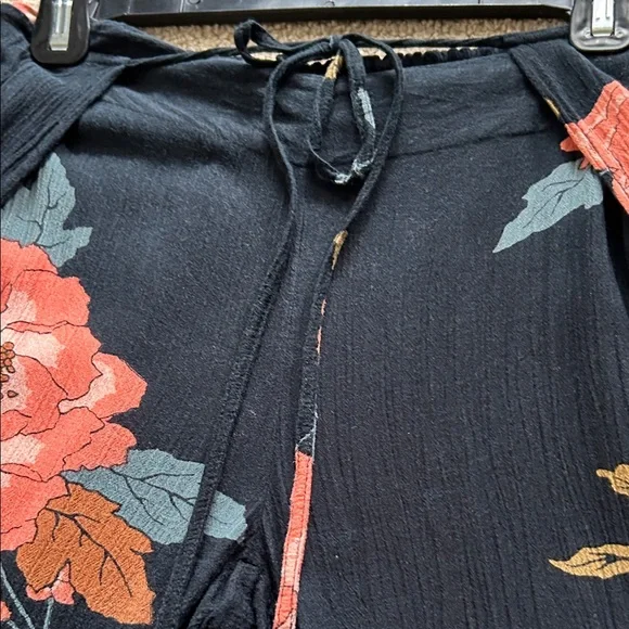 Billabong Black and Pink Floral Wide Leg Pants - Picture 4 of 8